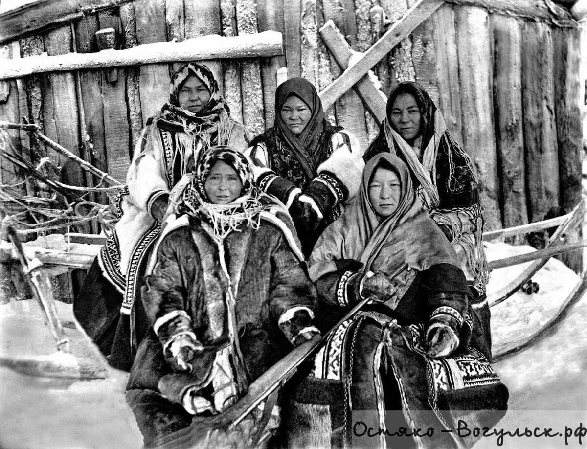 Женщины ханты