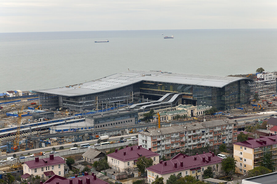 Станция Адлер. Фото из сети Интернет в свободном доступе