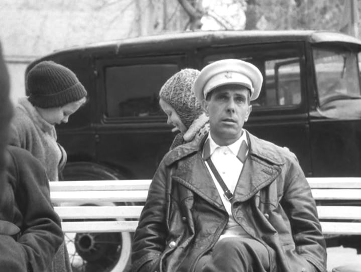  Такой талантливый  и такой недооцененный актер Андрей Болтнев прожил всего 49 лет. Его с большим трудом можно было назвать счастливчиком... Мама Андрея Болтнева была чемпионкой СССР по мотокроссу.-6