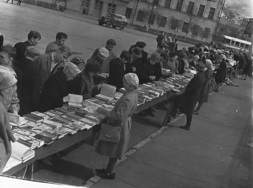 Литература 80 годов. СССР 1960-Е. Рынок СССР 1960. СССР В 1960-1980 годах. Ярмарка СССР.