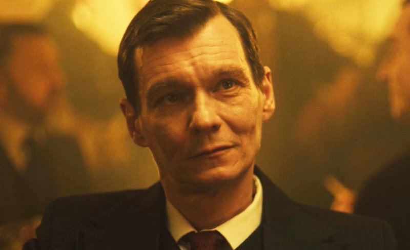 кадр из сериала