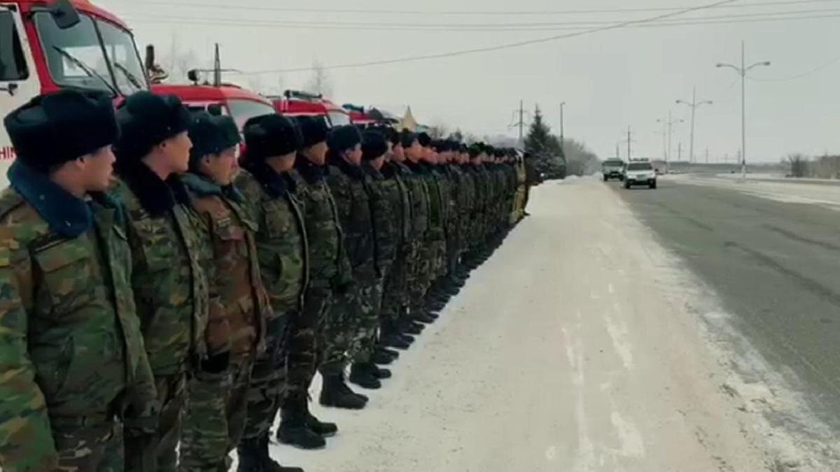    Прощание с погибшим пожарным:t.me/qr_tjm