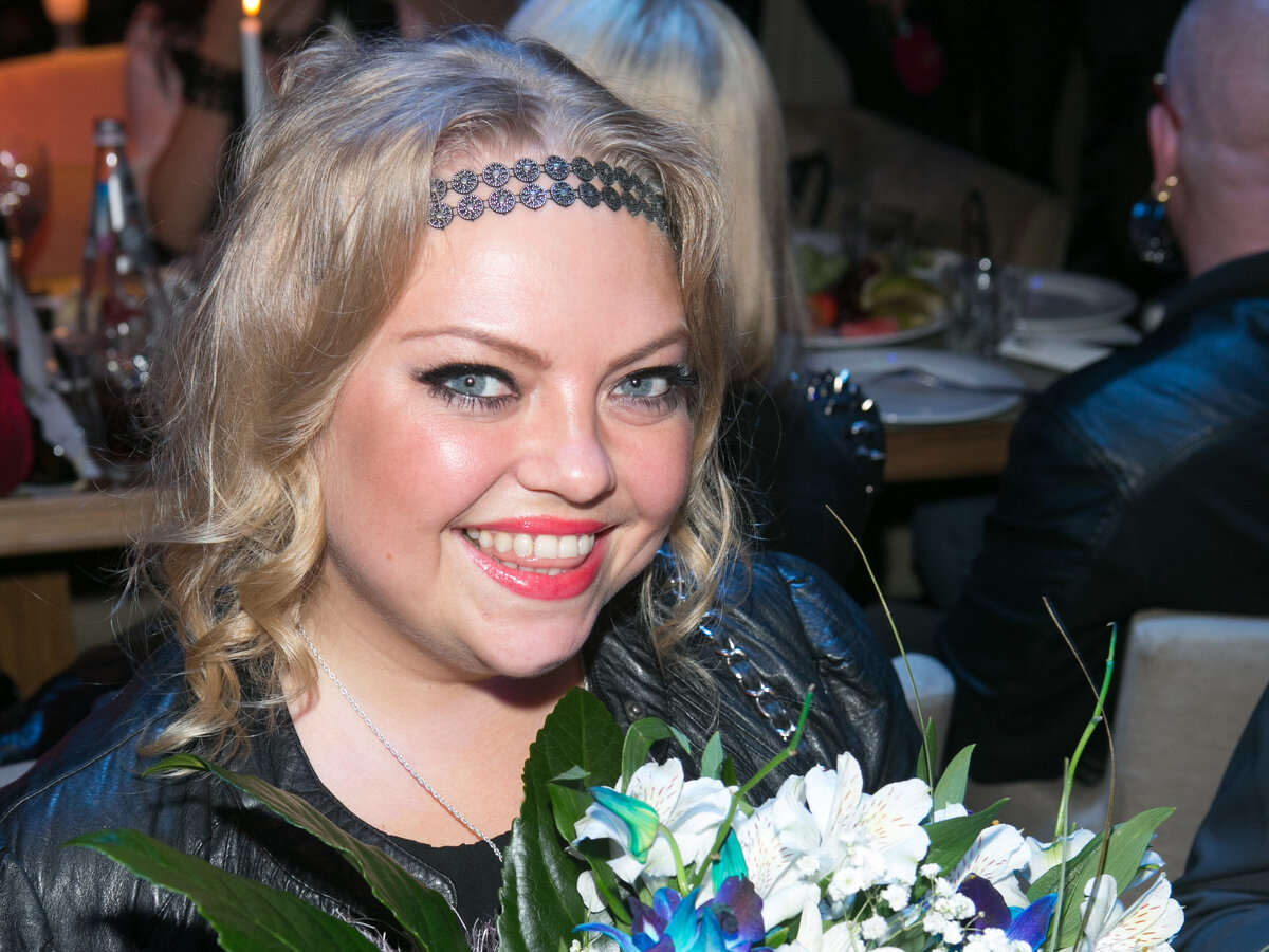 Блогер Терлецкая об участии 19-летней Елены Кукарской в «Фабрике звезд ...