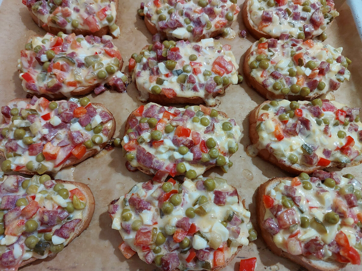 бутерброды мини пицца в духовке на батоне фото 60
