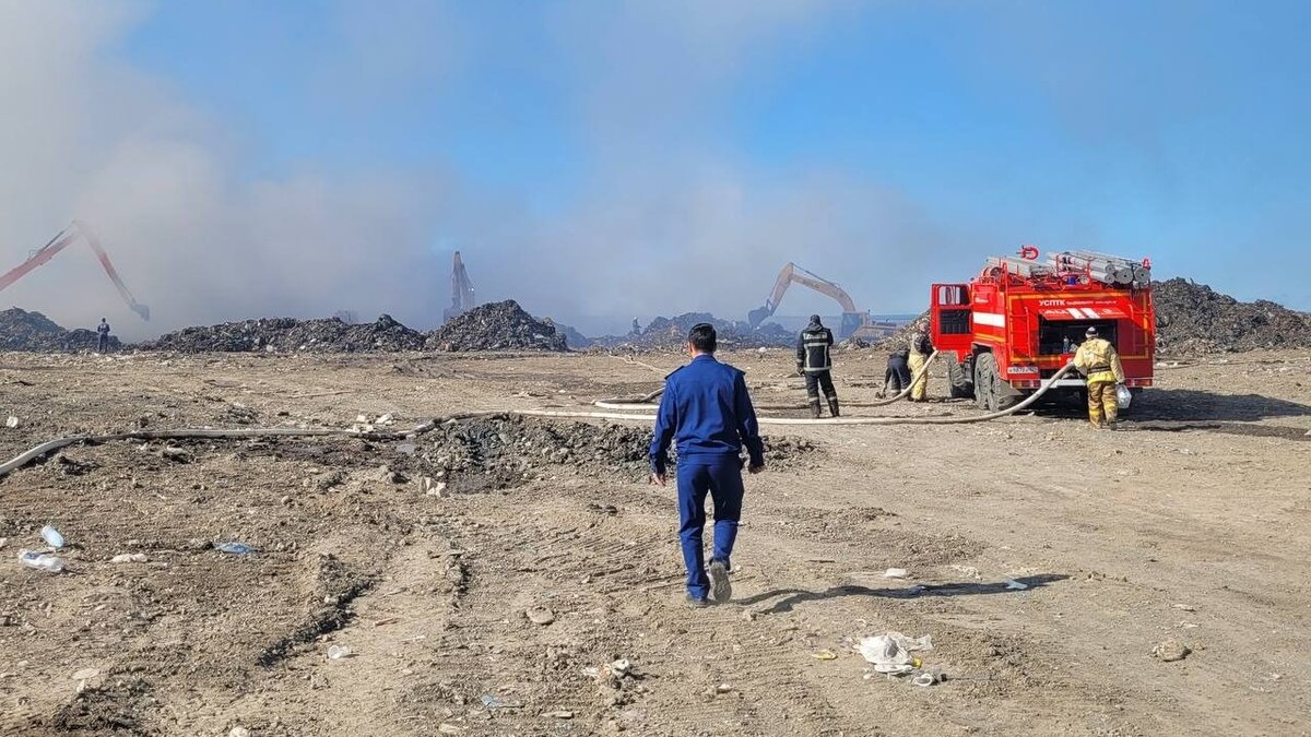     В Норильске загорелся полигон промышленных отходов в районе Талнаха.