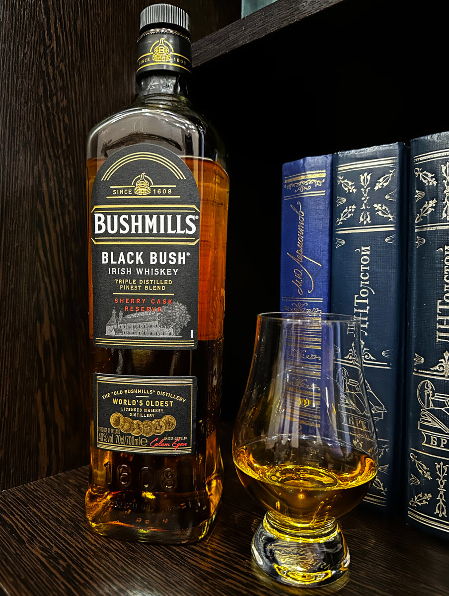 Хороший виски. Виски джек дэниэлс эстетика. Виски islay mist. Джеймсон блэк. Виски сам.