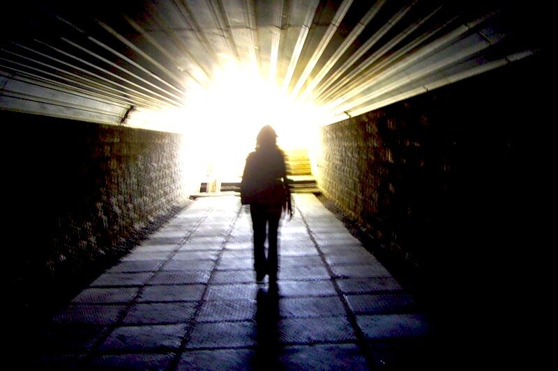 реинкарнация,перерождение,жизнь после смерти,свет в конце тоннеля,жизнь после смерти