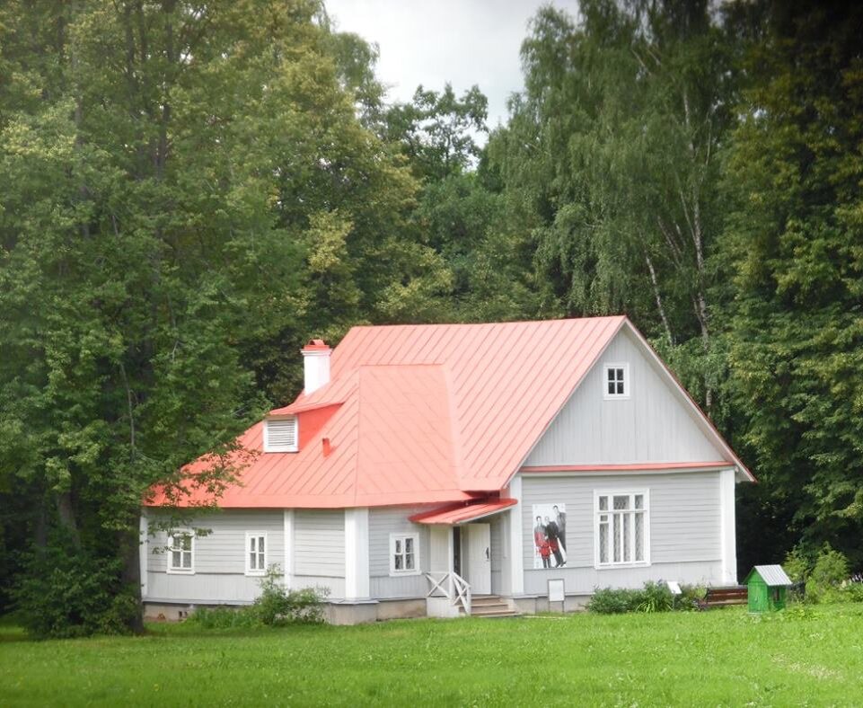 Усадьба Абрамцево лес