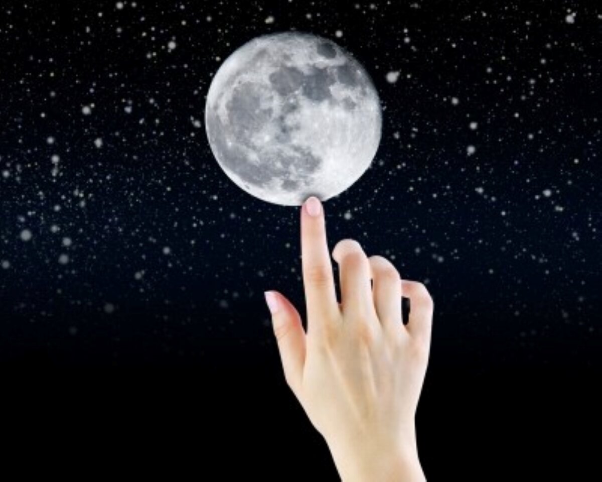 Touch the Moon. Shoot for the Moon. Grab Moon. Touch the Moon иконка.