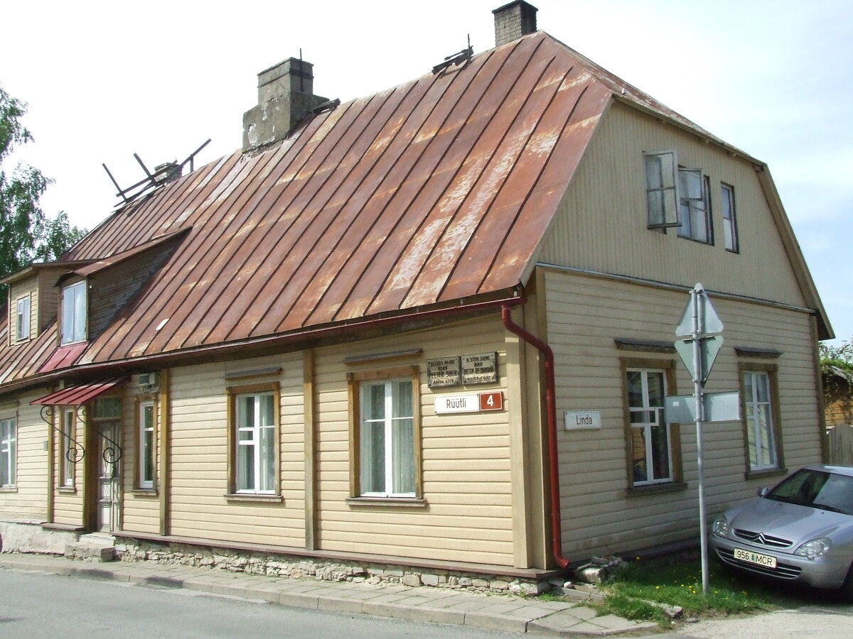 Дом на улице Рыцарской, 4 охраняют как зеницу ока. Ведь это отличная реклама для города!