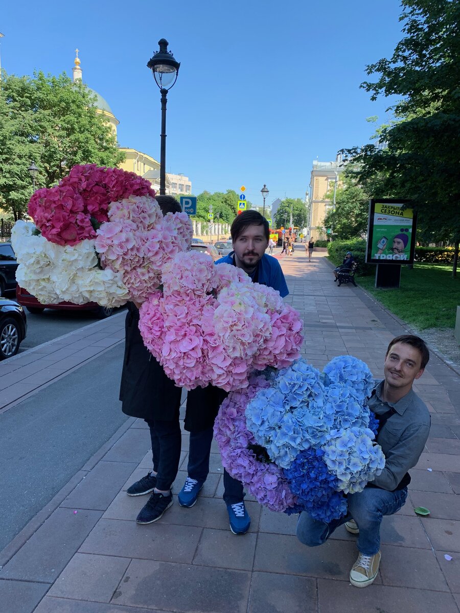 фотография принадлежит Цветочному дому "САМСОН-БУКЕТ"