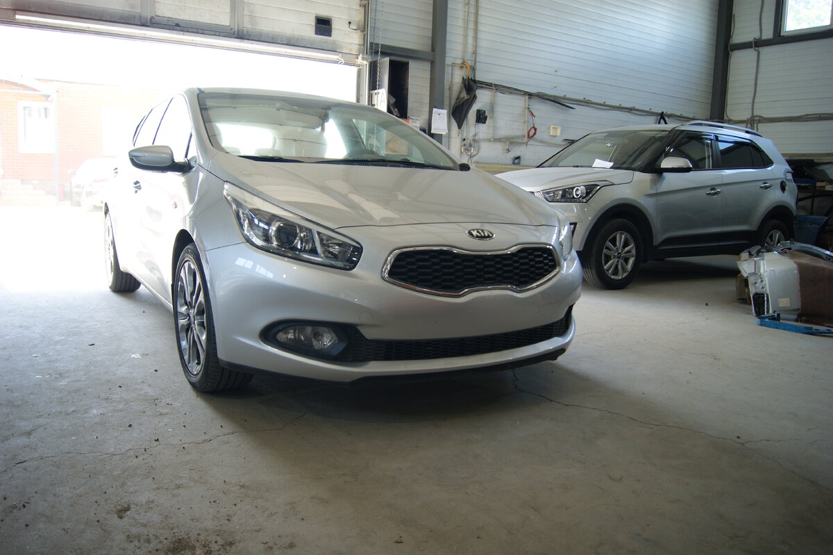 Kia Ceed 2 поколения 