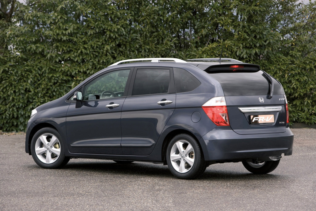 Honda FR-V. Фотография взята с сервиса Яндекс Картинки. 