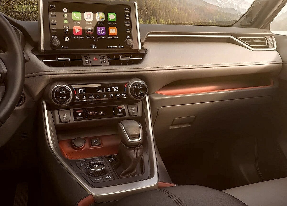 Салон Toyota RAV 4