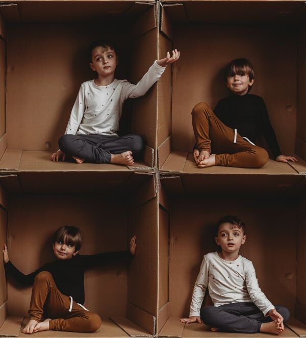 В начальной школе детская дружба приобретает уже более чёткие очертания, мальчики начинают дружить с мальчиками, а девочки с девочками. Образуются небольшие компании, детей в которых объединяют общие интересы. Часто эта дружба сохраняется и во взрослом возрасте. https://images.pexels.com/photos/3216330/pexels-photo-3216330.jpeg?auto=compress&cs=tinysrgb&dpr=3&h=750&w=1260