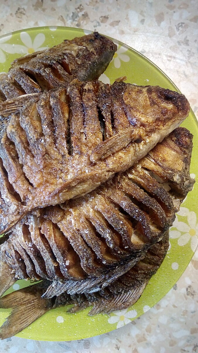 Многие любят карасей