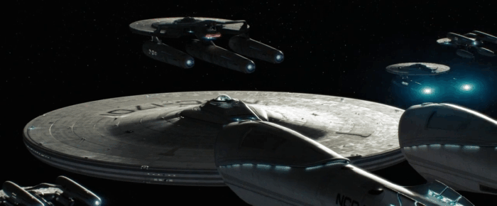 Кадры из к/ф Звездный Путь.