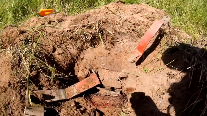 Такого мы точно не ожидали, после этой находки у нас появилось желание искать дальше.