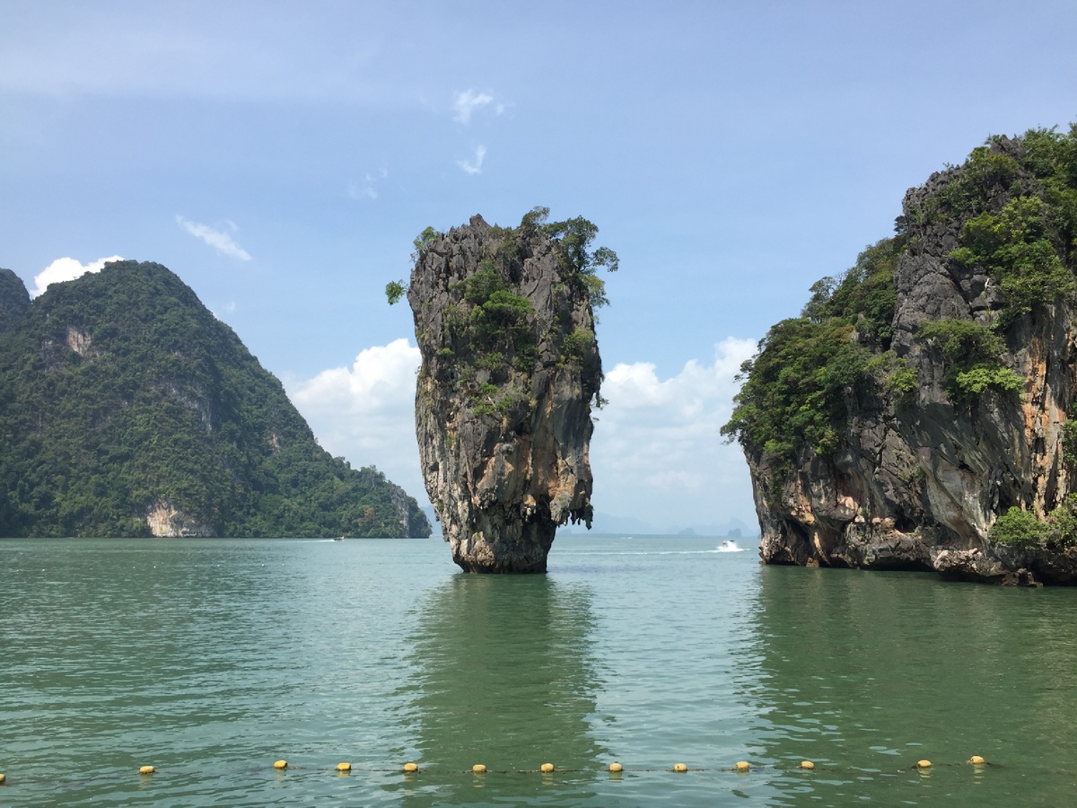 Остров Ко Тапу ( остров Джеймса Бонда), Тайланд, Пхукет.