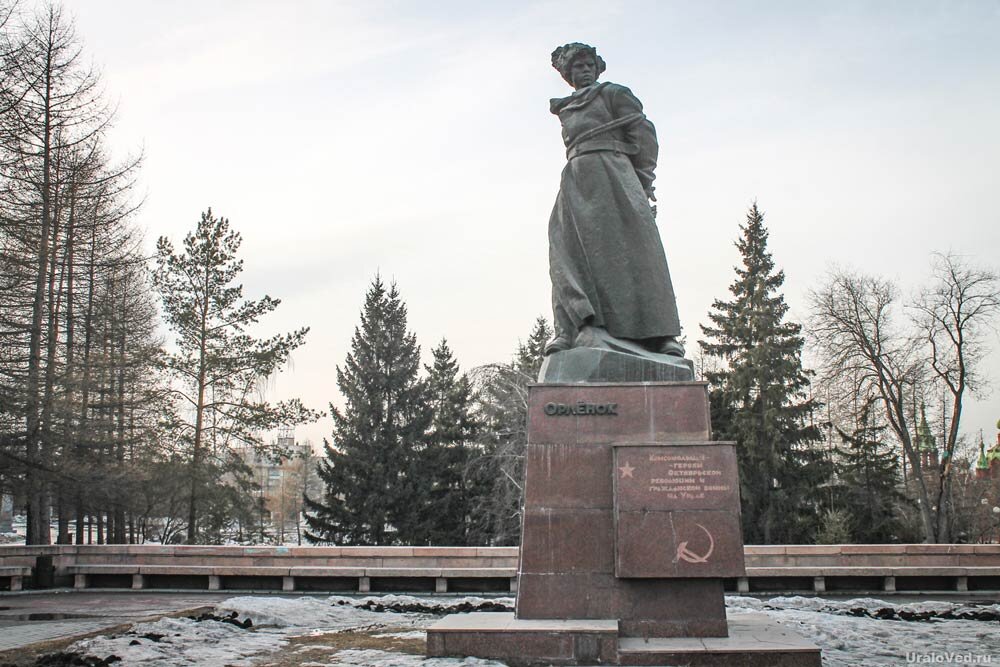 Памятник орленок в челябинске