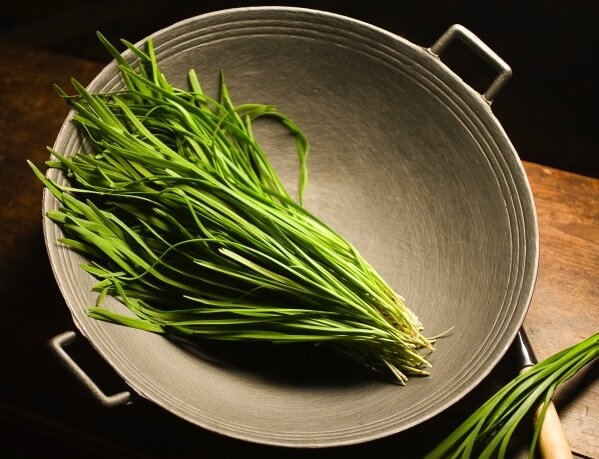 Лук душистый