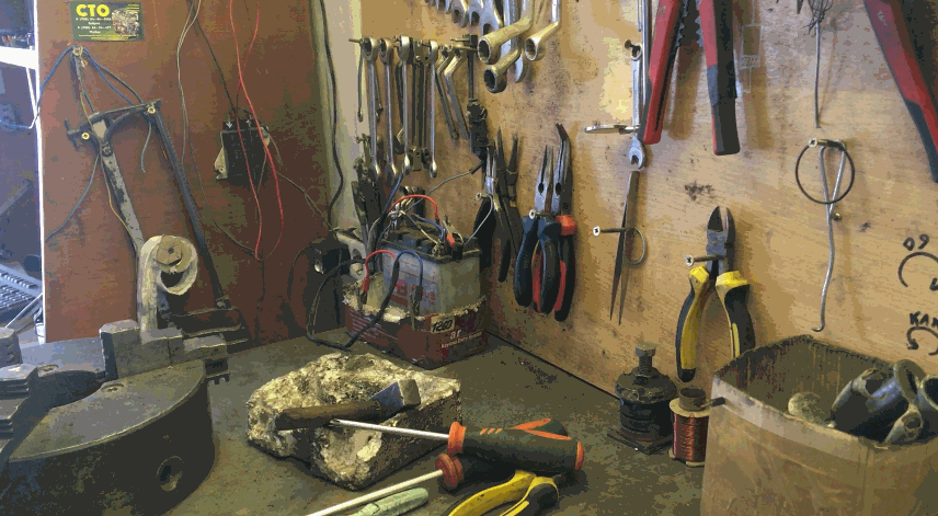 Простенький электромагнит.