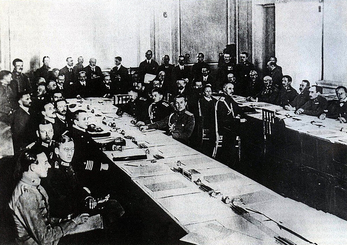 Брестский мир год. Переговоры в Брест-Литовске 1918. Брестский мир 3 марта 1918 г.. Брестский мир 1918 переговоры. Бресткий мир 1918 год