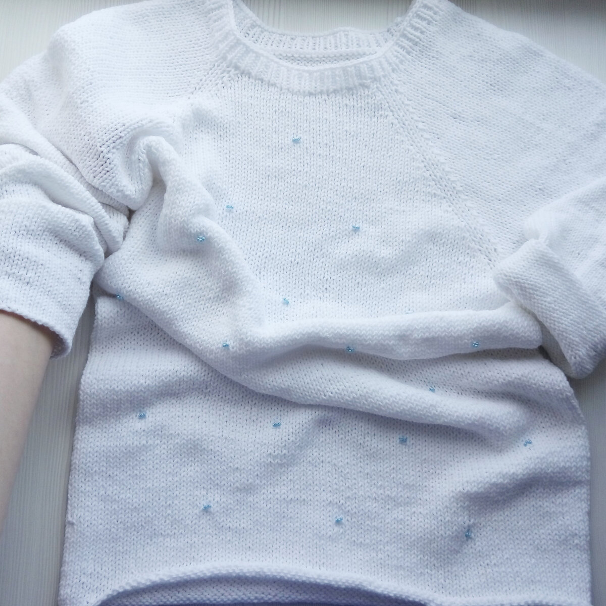 Мою любимый свитер "Точки"