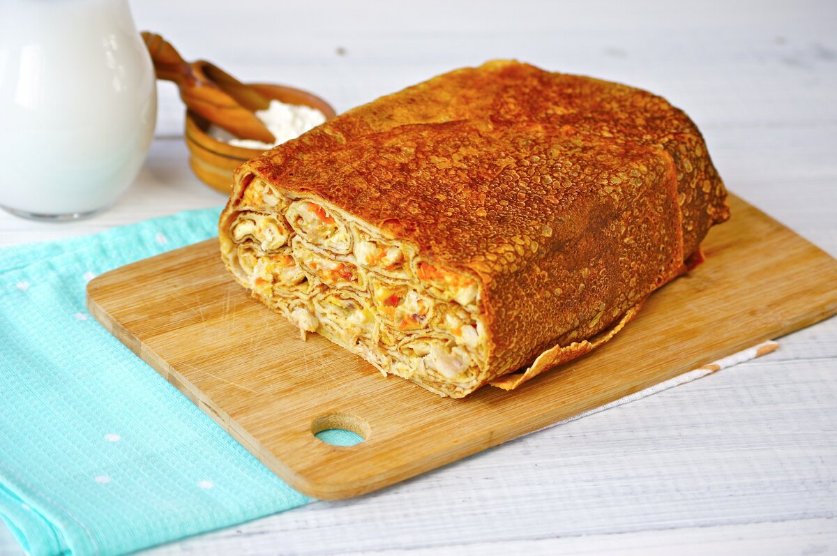Блинный пирог с начинкой