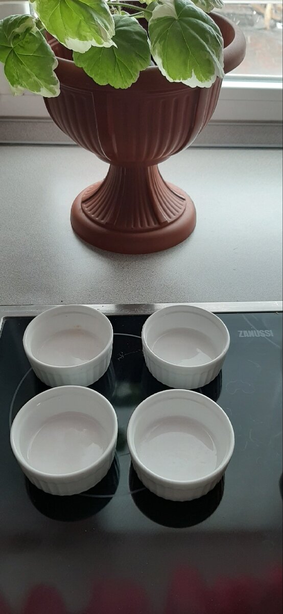 Вот  такие соусницы