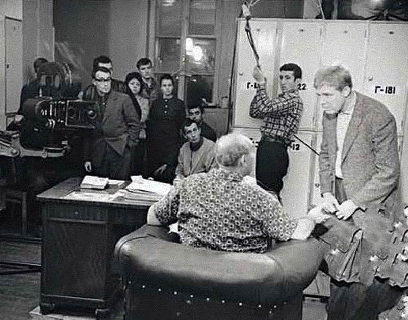 На съёмках фильма "Берегись автомобиля"