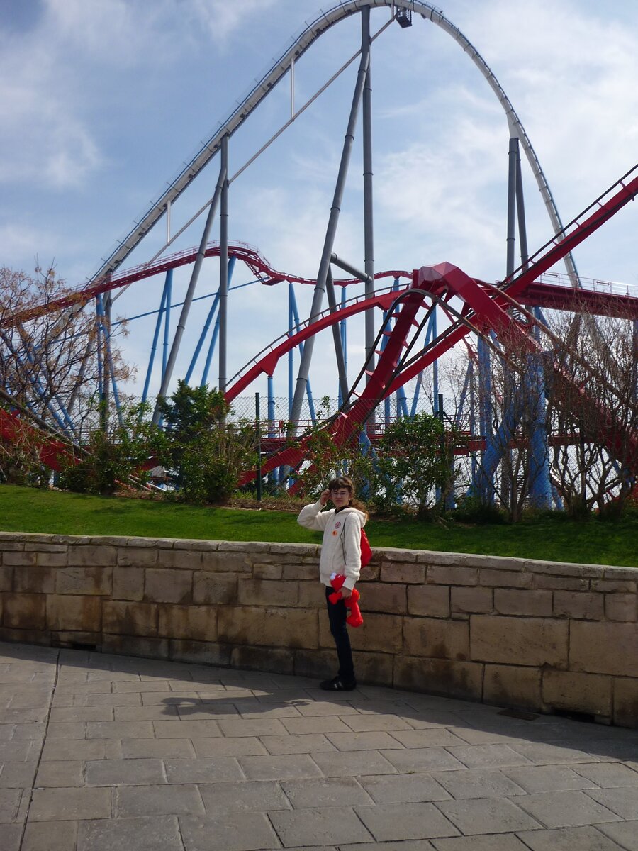 шамбала порт авентура. порто вентура аттракцион шамбала. горка шамбала в порт авентура. порт авентура испания шамбала. порт авентура аттракционы shambhala.