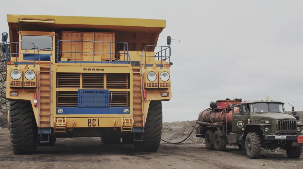 Сколько стоит заправить БелАЗ и на сколько этого хватит? | И что дальше ...