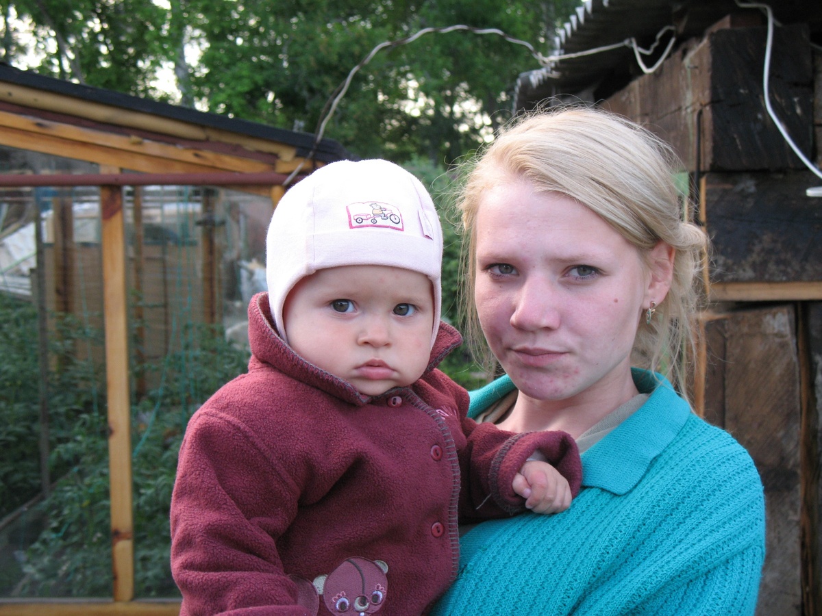 Доченьке 9 месяцев, а мне 19 лет