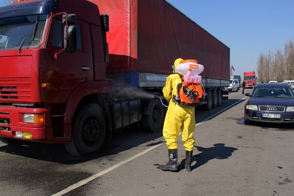 Дезинфекция транспорта на таможне