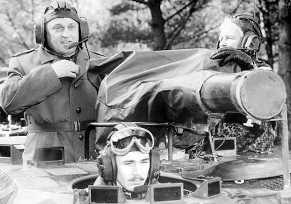 Павел Грачёв: самый скандальный «лучший министр обороны» | Русская ...