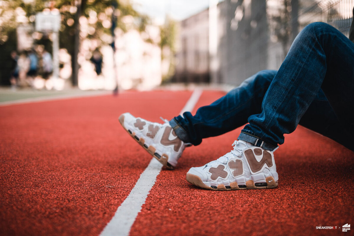 Изображение взято с сайта SneakerHead