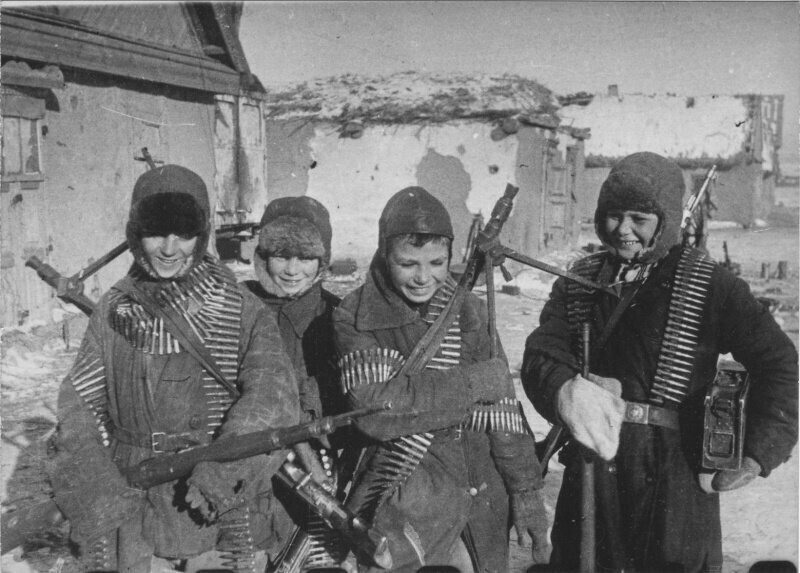 Архивное фото времен ВОВ