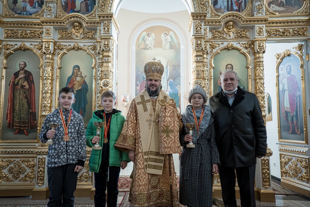 В Твери митрополит Амвросий наградил победителей шахматного турнира