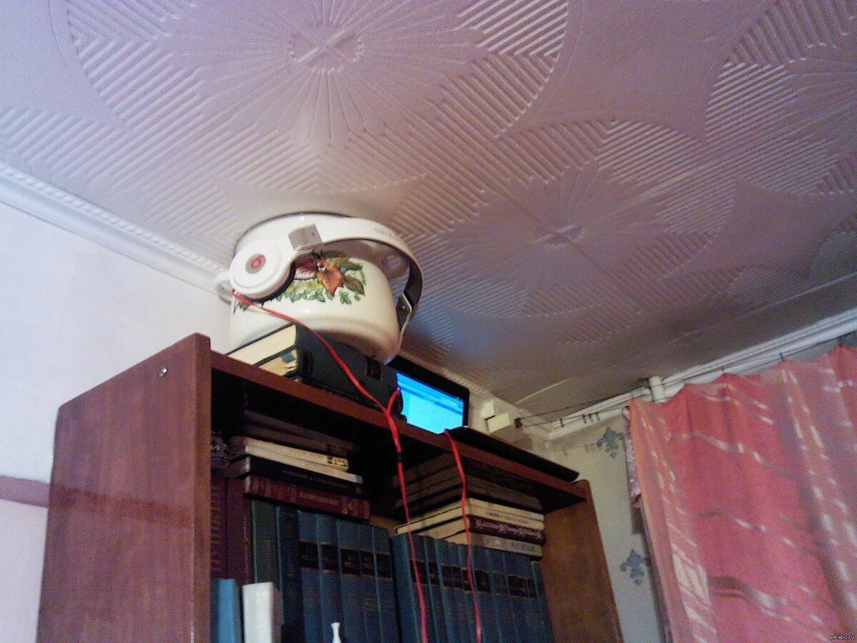 "Лучше стучать, чем потом перестукиваться". Давняя притча.