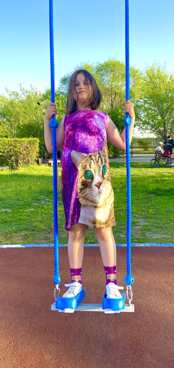 Когда не можешь зайти в свой аккаунт, иди гуляй, нечего на Дзене сидеть .