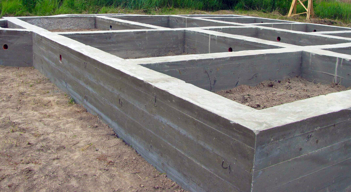 Высокий фундамент