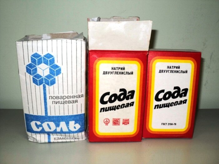 Понадобятся соль и сода. /Фото: kitchenok.ru.