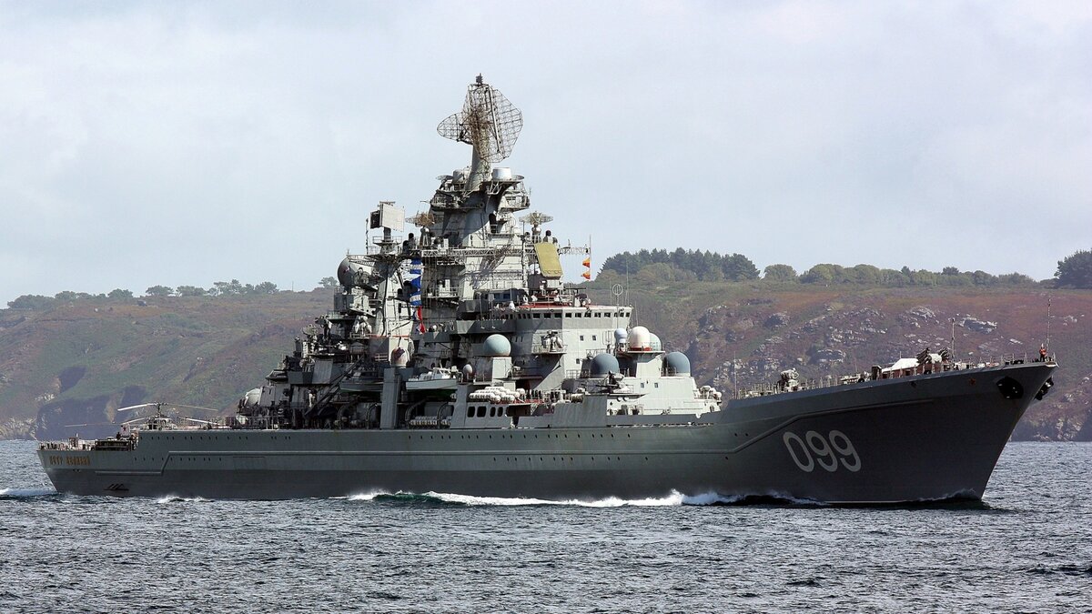 Тяжёлый атомный ракетный крейсер "Пётр Великий" проекта 1144 "Орлан"