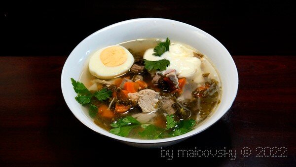 Суп щавелевый с мясом по-простому.