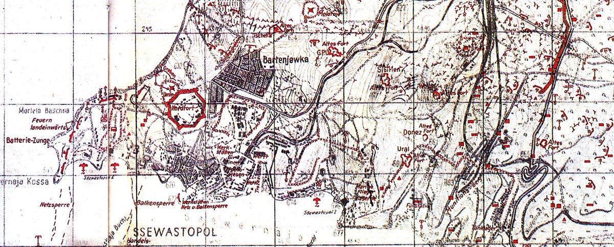 Немецкая карта с укреплениями Северной стороны на которой обозначены старые редуты. 