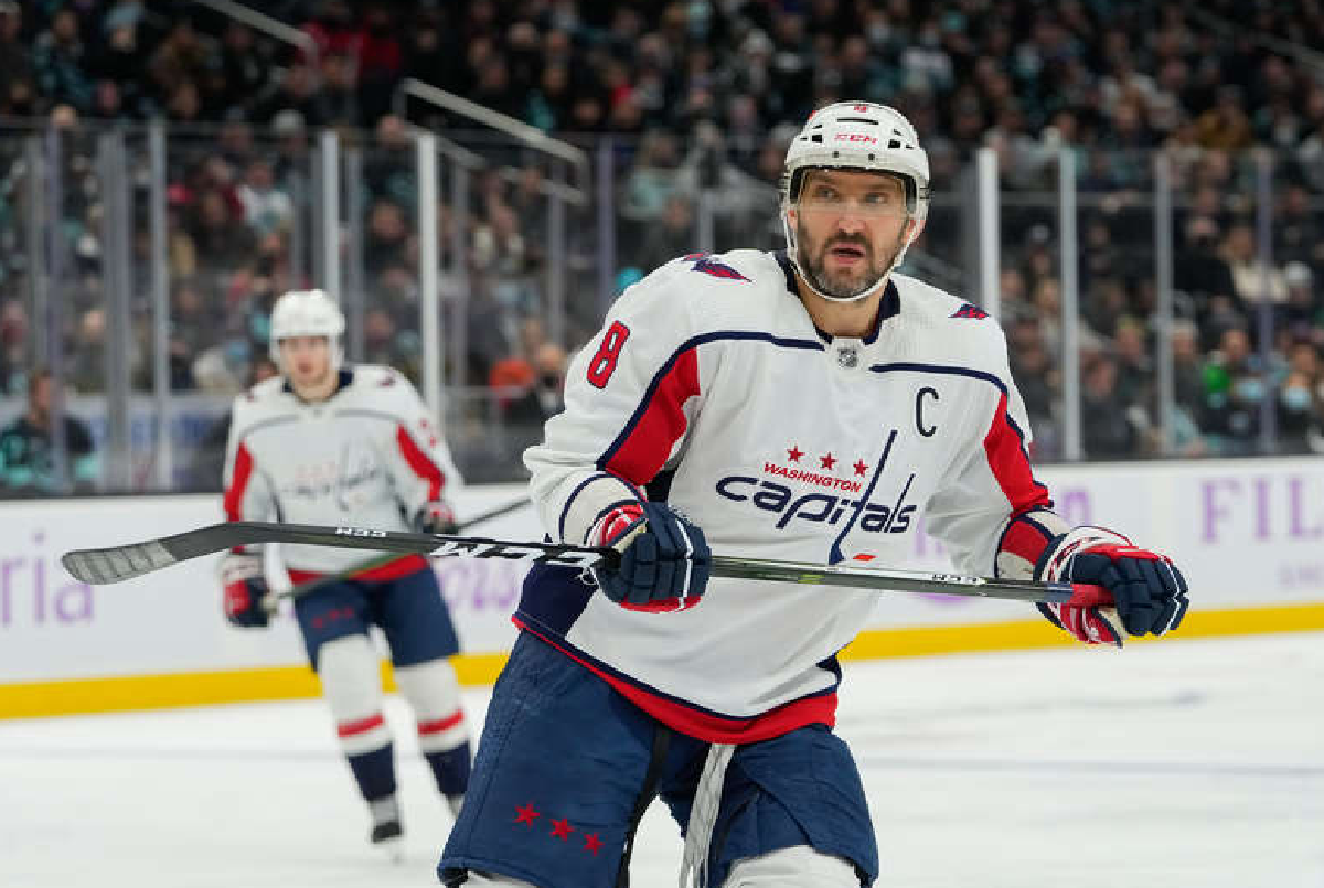 Александр Овечкин медленно, но верно приближается ко второму месту в списке лучших снайперов НХЛ всех времен. Фото: НХЛ