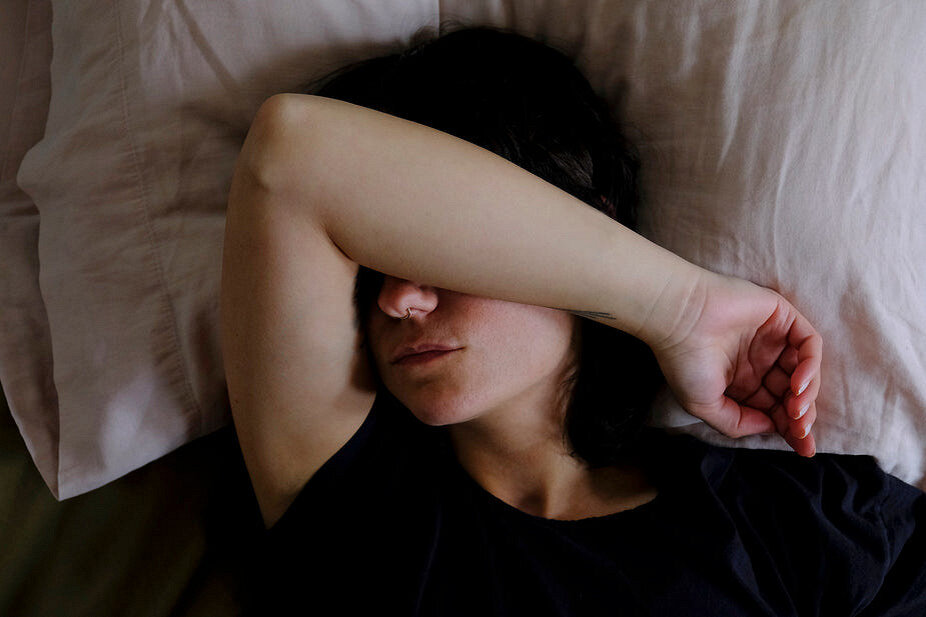 Сон является одним из важнейших физиологических процессов, которые позволяют организму восстанавливаться.
