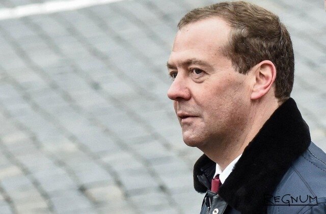    Дмитрий Медведев Дарья Антонова © ИА REGNUM