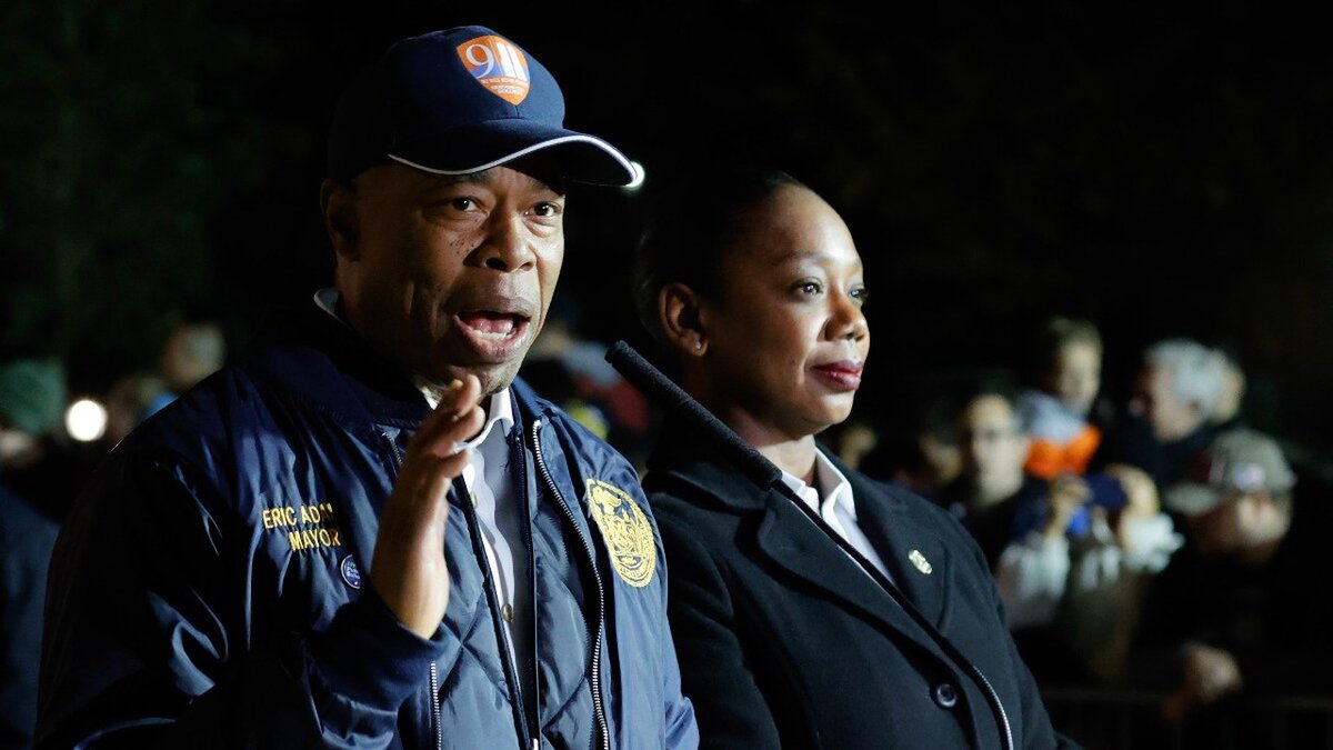 Фото: TASS / EPA / JASON SZENES